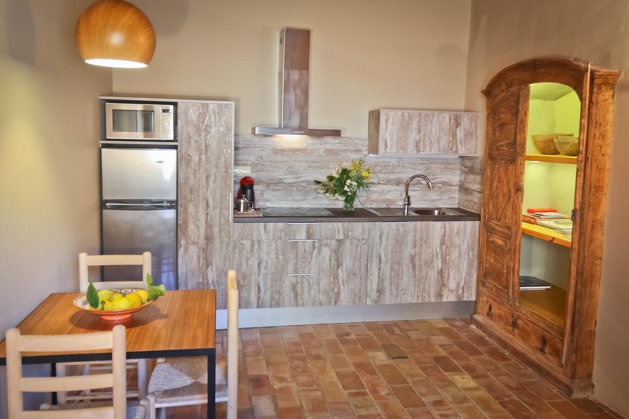 Apartamentos En La Rectoria De Regencós Eksteriør bilde
