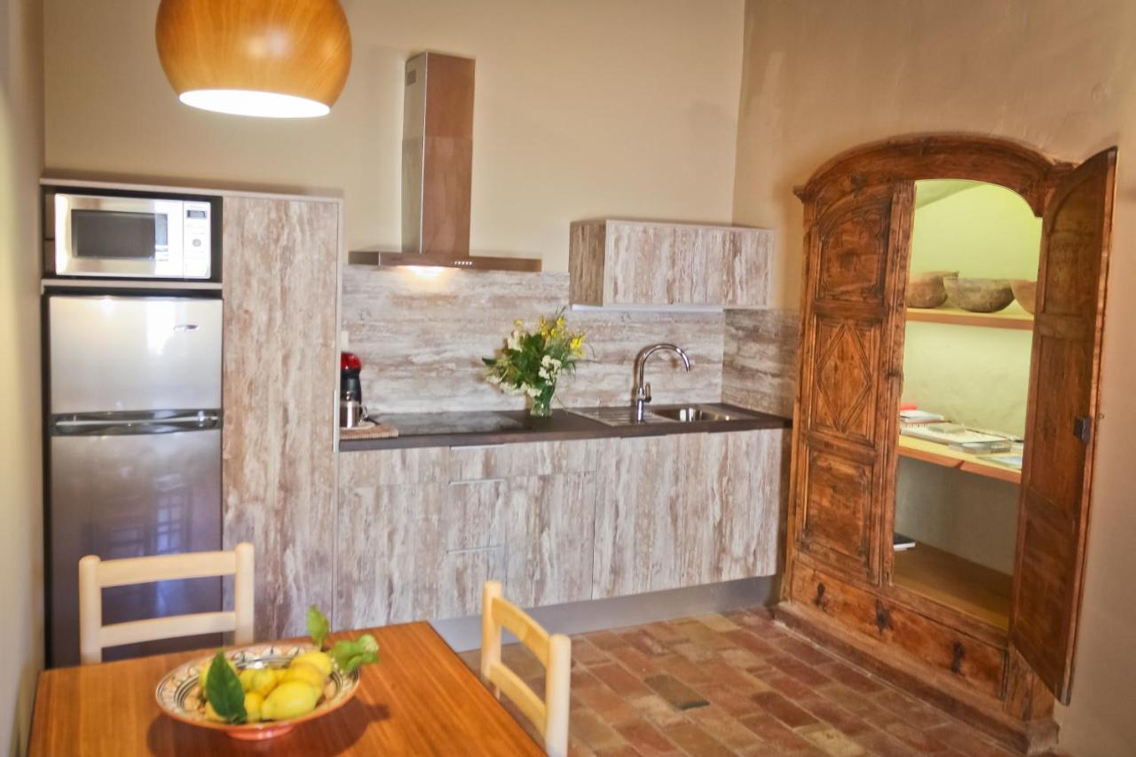Apartamentos En La Rectoria De Regencós Eksteriør bilde